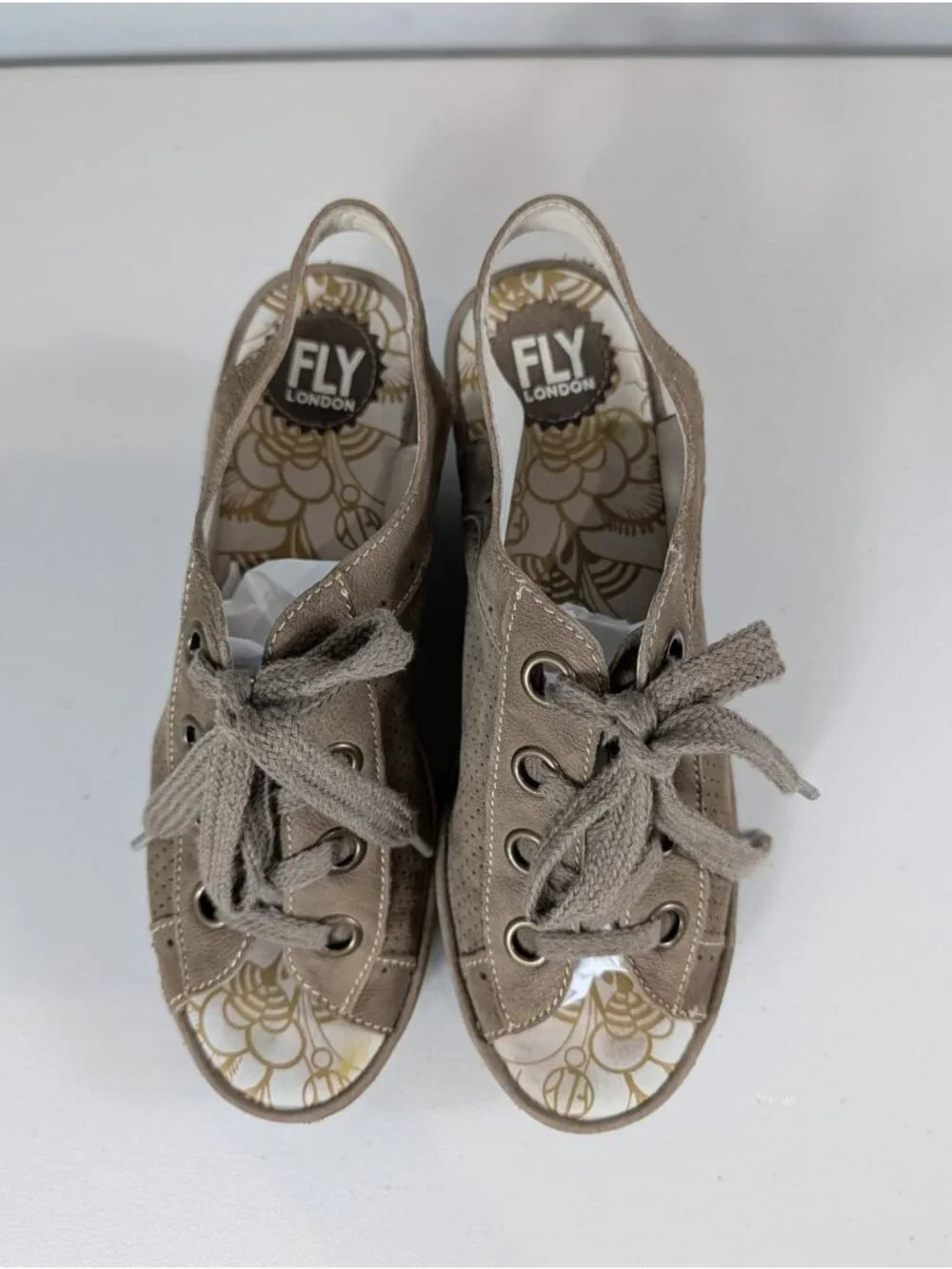 Fly London elegant versatile